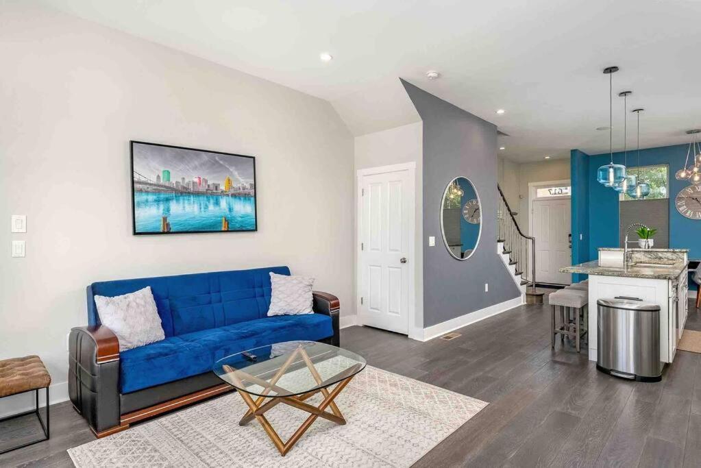4 Bedroom 3 Bath Sleeps 10 Pet Friendly Private Backyard, 2 Car Garage, City Views, Close To All Stadiums And Casino Pittsburgh Exterior photo